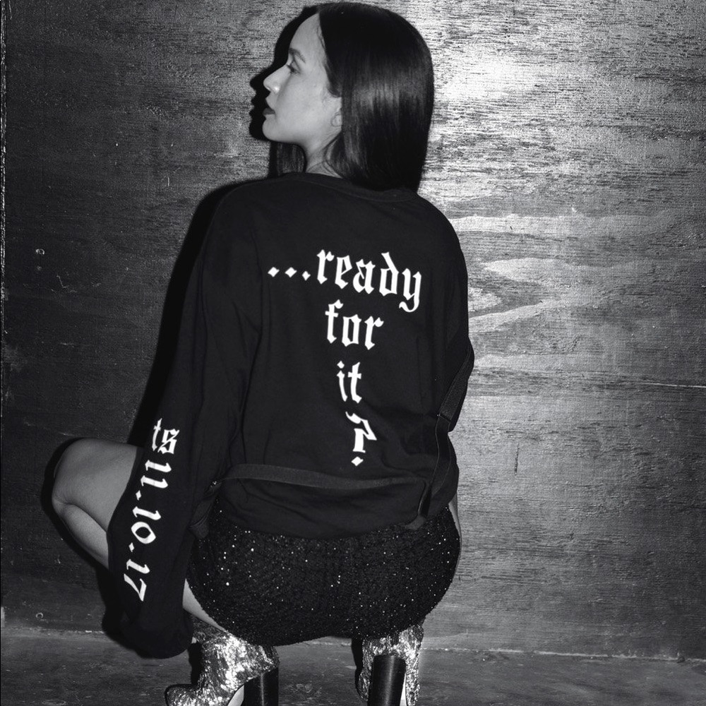 ISO Taylor Swift Black Rep Tee